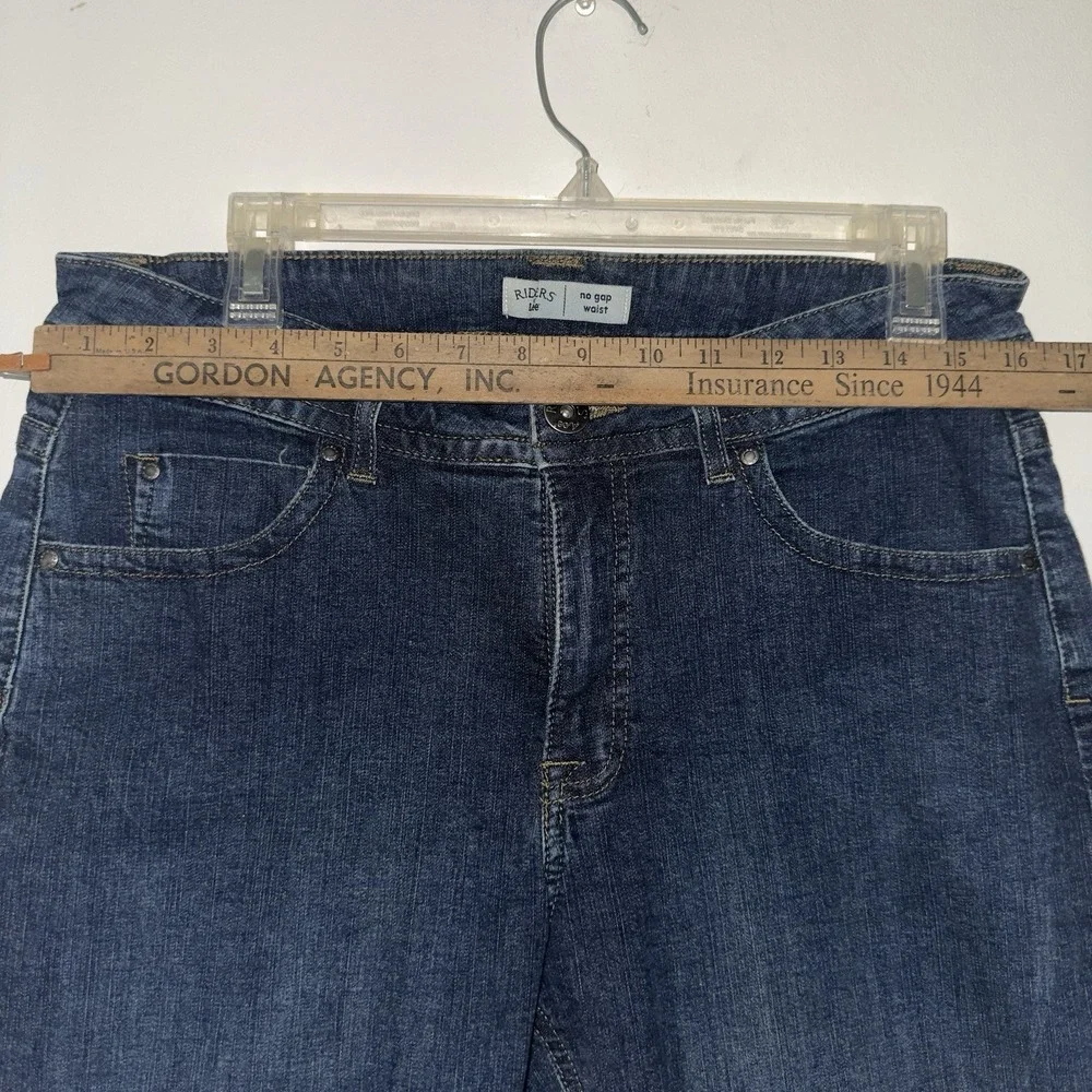 Lee Riders Women's Jean Capri Dark Blue No Gap Waist